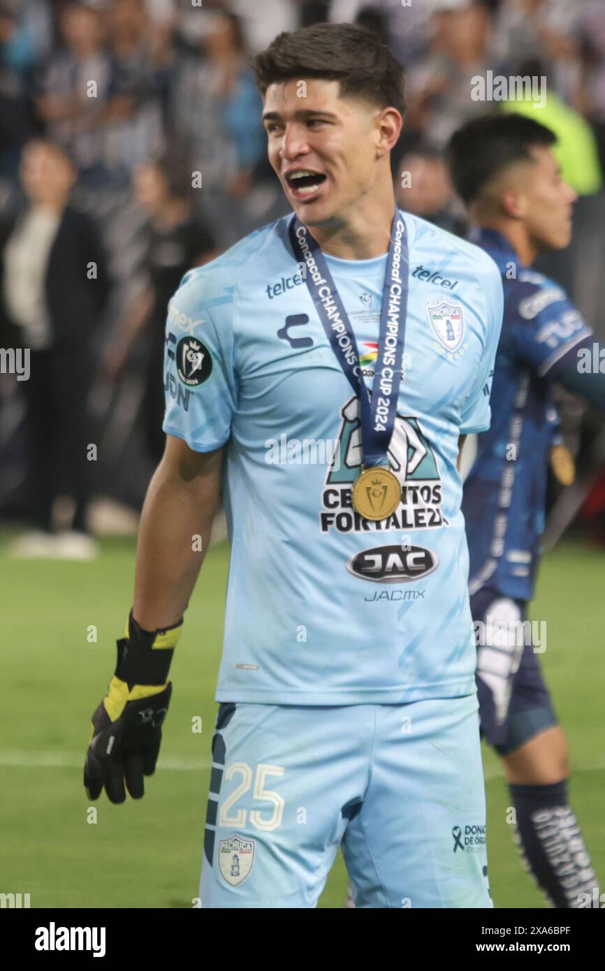 Pachuca De Soto, Mexiko. Juni 2024. Carlos Moreno Luna #25 Torhüter von Pachuca feiert nach dem Sieg des Finalspiels des CONCACAF Champions Cup 2024 zwischen Columbus Crew und Tuzos de Pachuca in Estadio Hidalgo. Pachuca schlägt Columbus Crew mit 3:0. Am 1. Juni 2024 in Pachuca, Mexiko. (Foto: Ismael Rosas/Eyepix Group/SIPA USA) Credit: SIPA USA/Alamy Live News Stockfoto