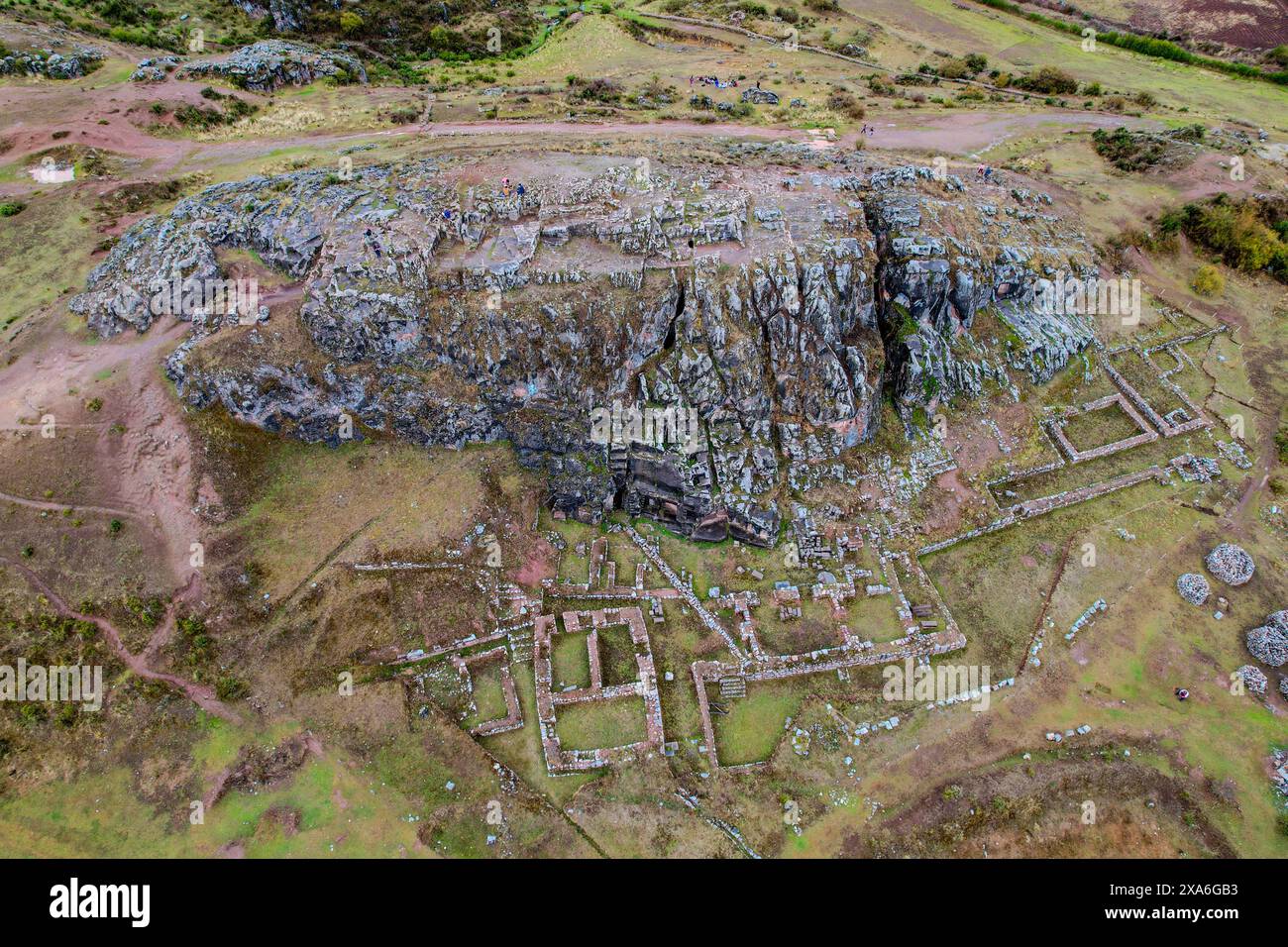 Aus der Vogelperspektive des Mond-Tempels (Templo de la Luna) am Stadtrand von Cusco in Peru Stockfoto