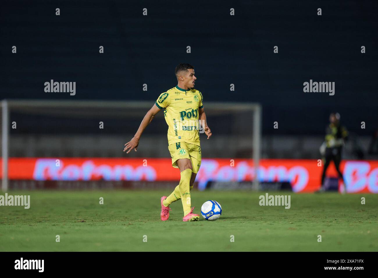 Mirassol, Brasilien. Juni 2024. SP - MIRASSOL - 06/04/2024 - BRASILEIRO B 2024, MIRASSOL x GUARANI - Lucas Ramon, Mirassol-Spieler während eines Spiels gegen Guarani im Jose Maria de Campos Maia Stadion für die brasilianische B 2024 Meisterschaft. Foto: Pedro Zacchi/AGIF (Foto: Pedro Zacchi/AGIF/SIPA USA) Credit: SIPA USA/Alamy Live News Stockfoto