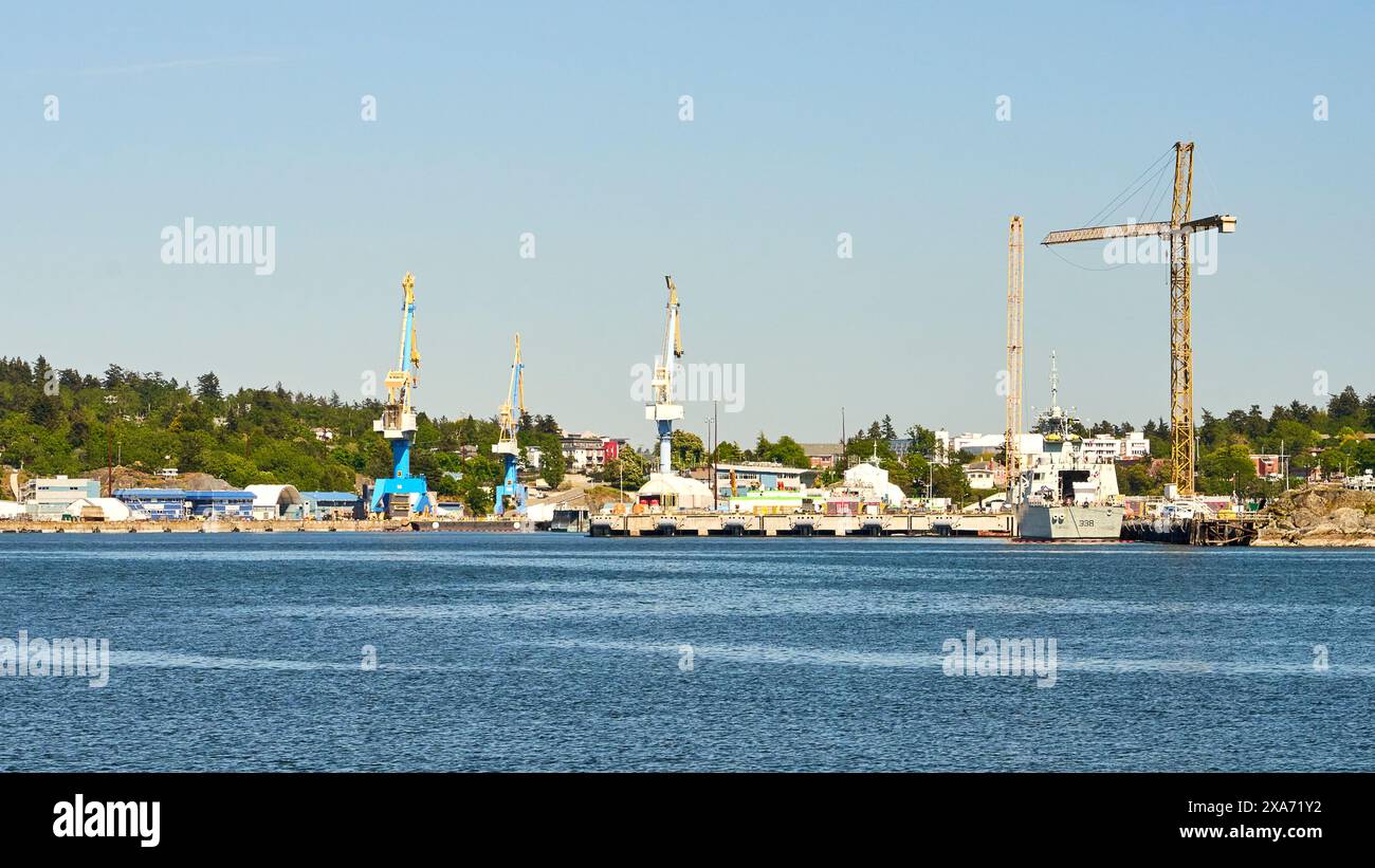 Militärbasis Esquimalt, von Fort Rodd Hill National Historic Site aus gesehen. Stockfoto