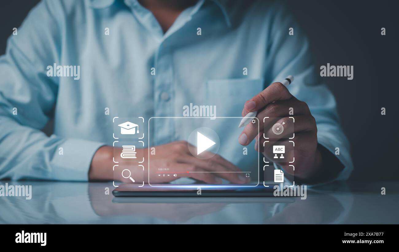 E-Learning, Online-Lernen mit Webinar, Video-Clip-Tutorial, Internetunterricht, Webinar, Online-Bildungskonzept, Video-Tutorial, Bildungskonzept, Stockfoto