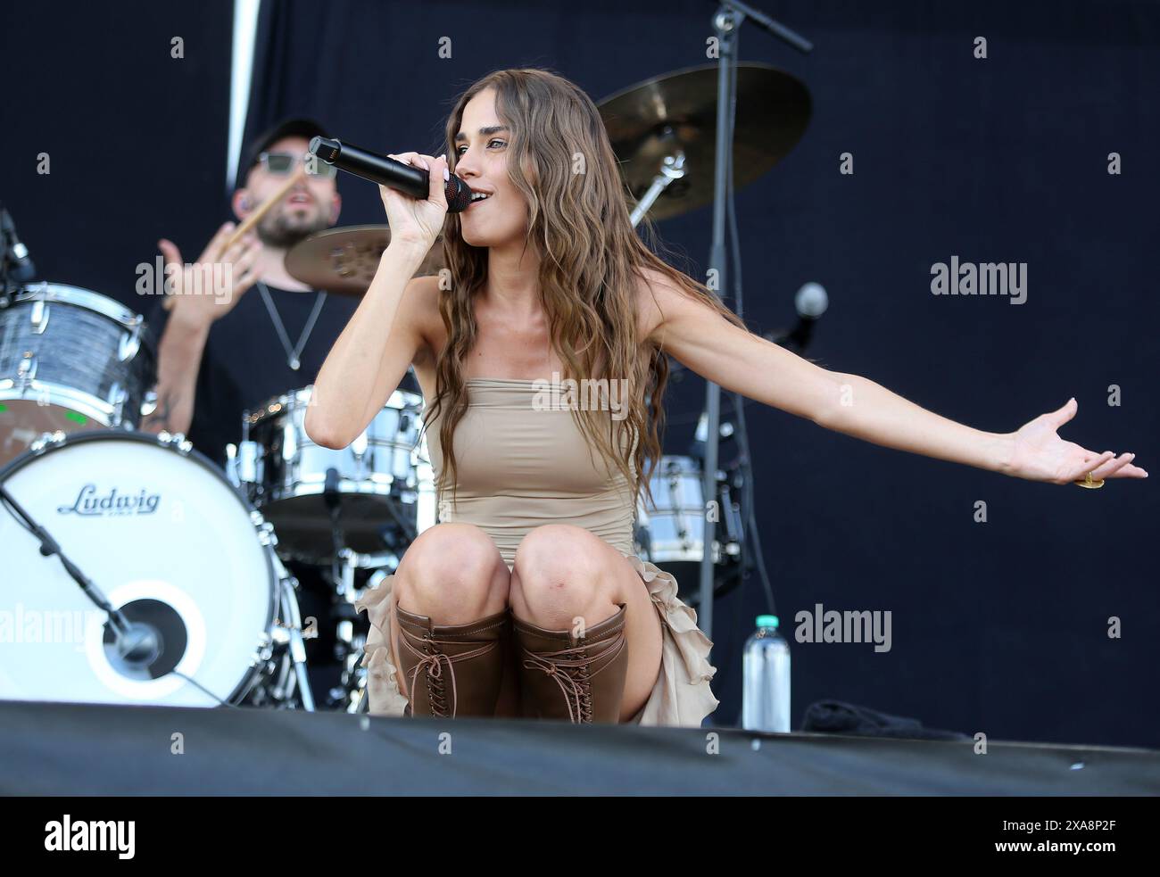 Mailand, It. Juni 2024. Clara im Konzert im Ippodromo la Maura in Mailand Credit: Independent Photo Agency/Alamy Live News Stockfoto