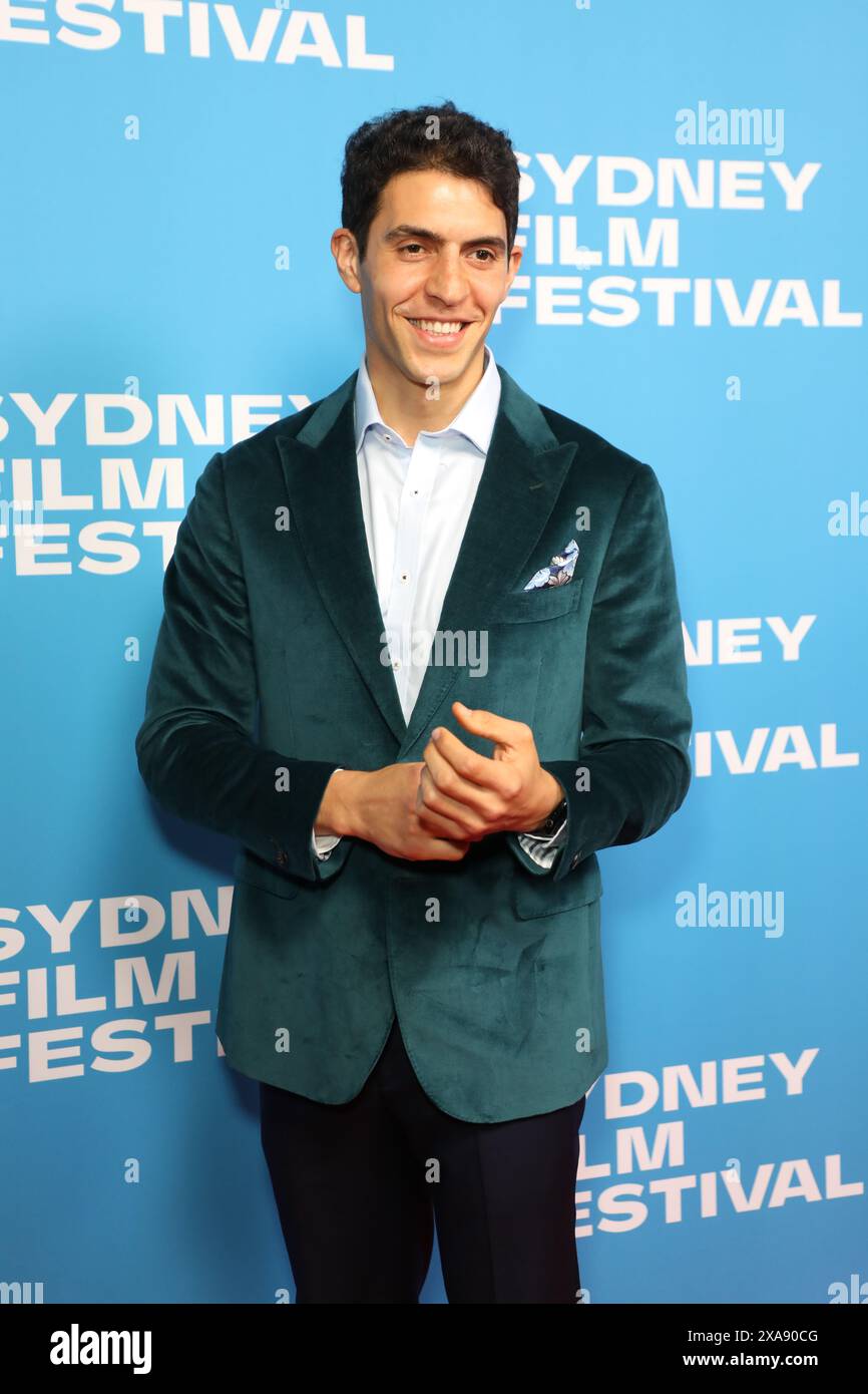 Sydney, Australien. Juni 2024. Julian Maroun kommt auf dem roten Teppich für die Sydney Film Festival World Premiere von Midnight Oil: The Hardest Line im State Theatre an. Richard Milnes/Alamy Live News Stockfoto