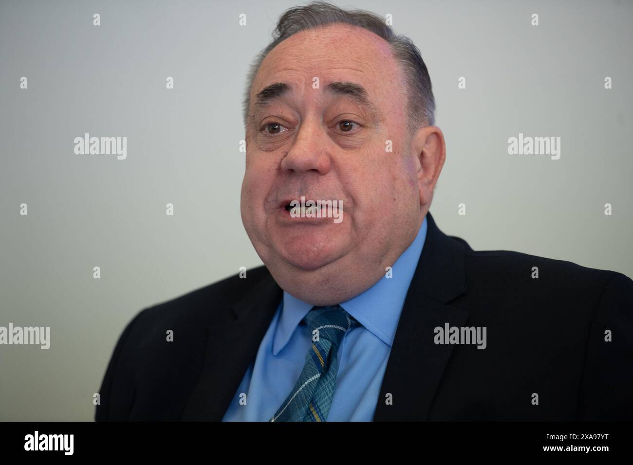 London, Großbritannien. Juni 2024. Alex Salmond, ehemaliger Premierminister Schottlands und derzeitiger Führer der ALBA Party bei einem Briefing für die Westminster General Wahl, wo er ankündigte, dass die ALBA Party 20 Kandidaten bei den Wahlen im Juli einsetzen und unterstützen werde. Quelle: Justin Ng/Alamy Live News. Stockfoto