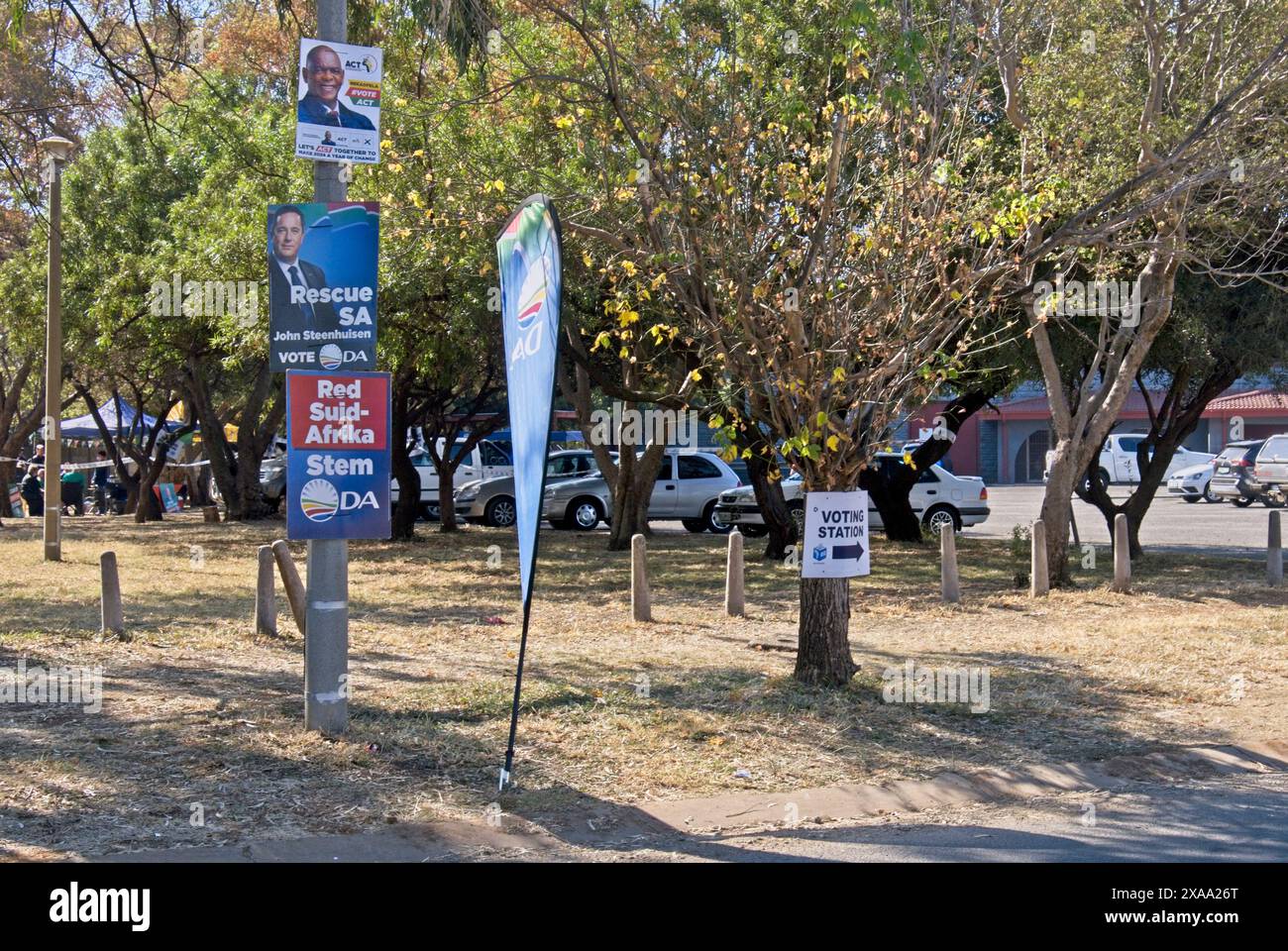 Vanderbijlpark, Gauteng, Südafrika - 29. Mai 2024: Wahlkampfplakate der südafrikanischen Parlamentspartei Stockfoto
