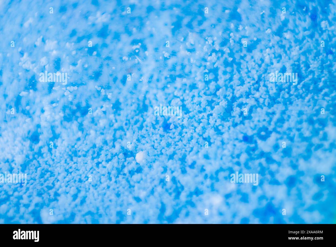 Nahaufnahme eines blauen Seifenpulvers Stockfoto