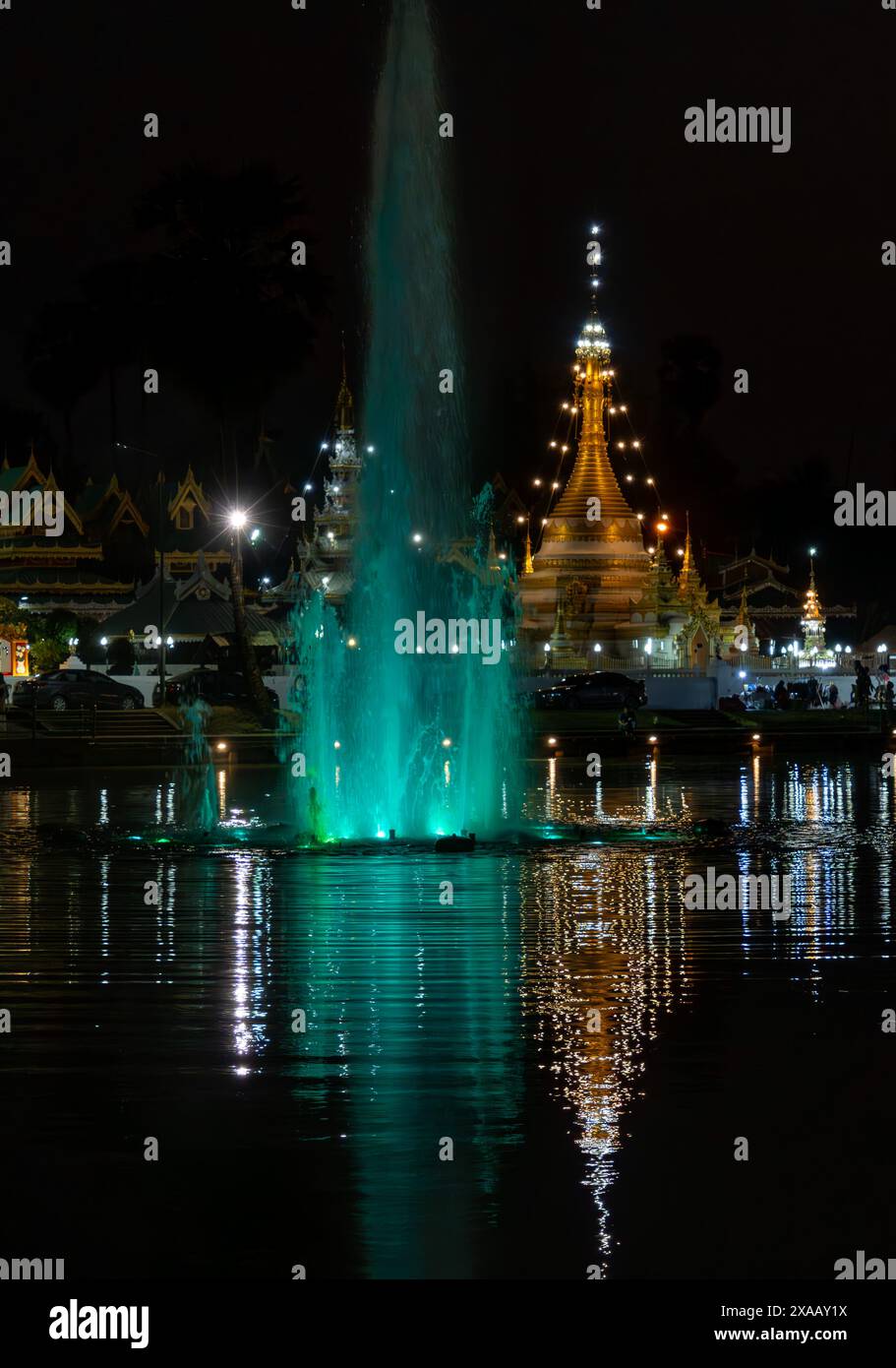 Aspekte buddhistischer und chinesischer Tempel in Mae Hong Son, Thailand, Südostasien, Asien Stockfoto