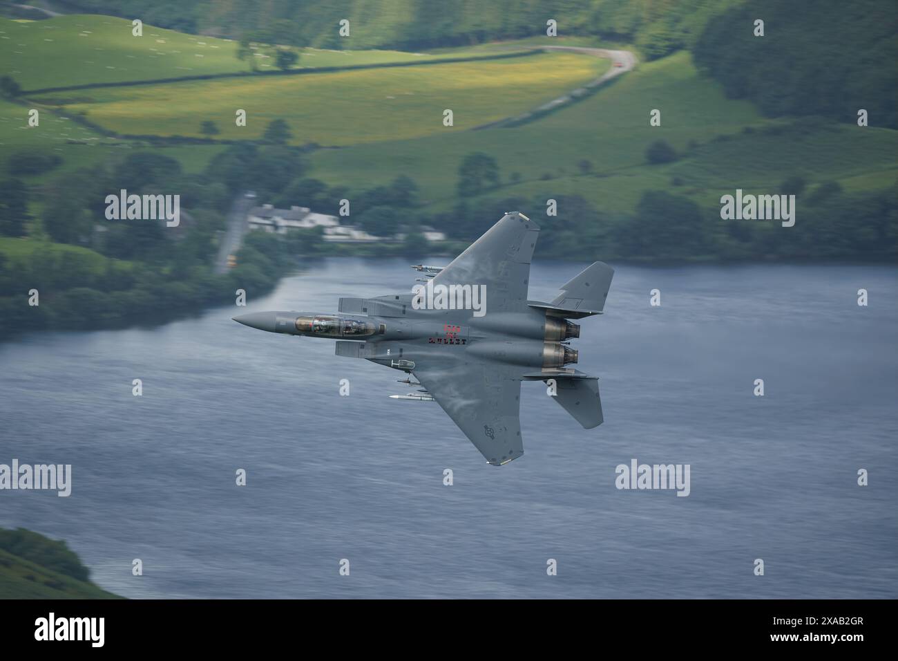 USAF F15 fliegt durch die Machschleife Stockfoto