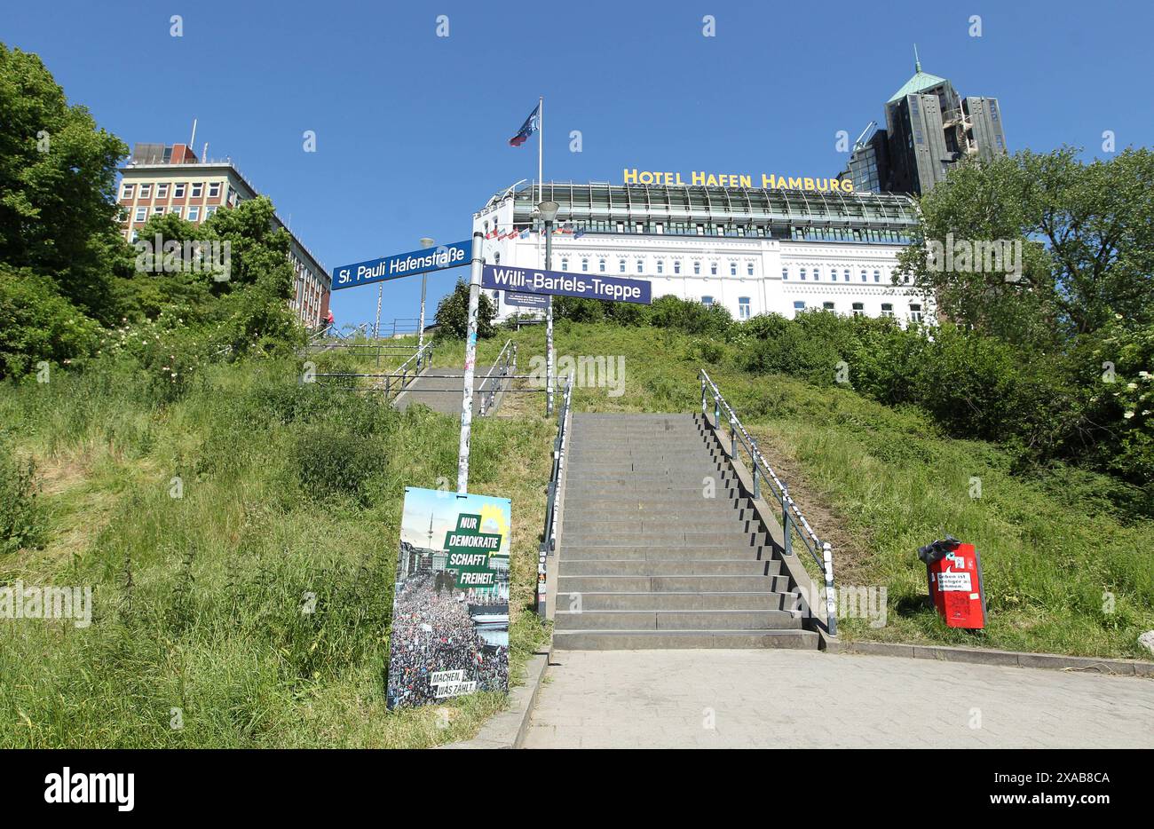 Die Willi-Bartels-Treppe, Aufgang zum Hotel Hafen Hamburg. St. Pauli Hamburg *** Willi Bartels Treppe, Treppe zum Hotel Hafen Hamburg St. Pauli Hamburg Stockfoto