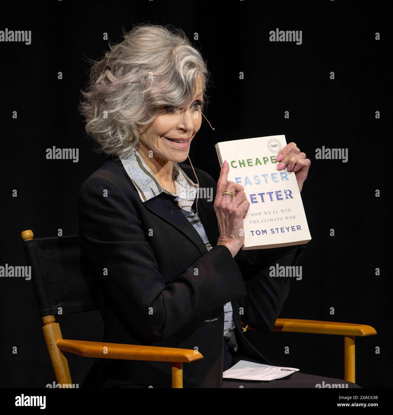 Juni 2024 – Los Angeles, Kalifornien, USA – JANE FONDA moderiert eine Diskussion über Tom Steyers neues Buch „Cheaper, Faster, Better: How We'll Win the Climate war“ während eines Live Talks in Los Angeles im Glorya Kaufman Performing Arts Center. (Kreditbild: © Brian Cahn/ZUMA Press Wire) NUR REDAKTIONELLE VERWENDUNG! Nicht für kommerzielle ZWECKE! Stockfoto