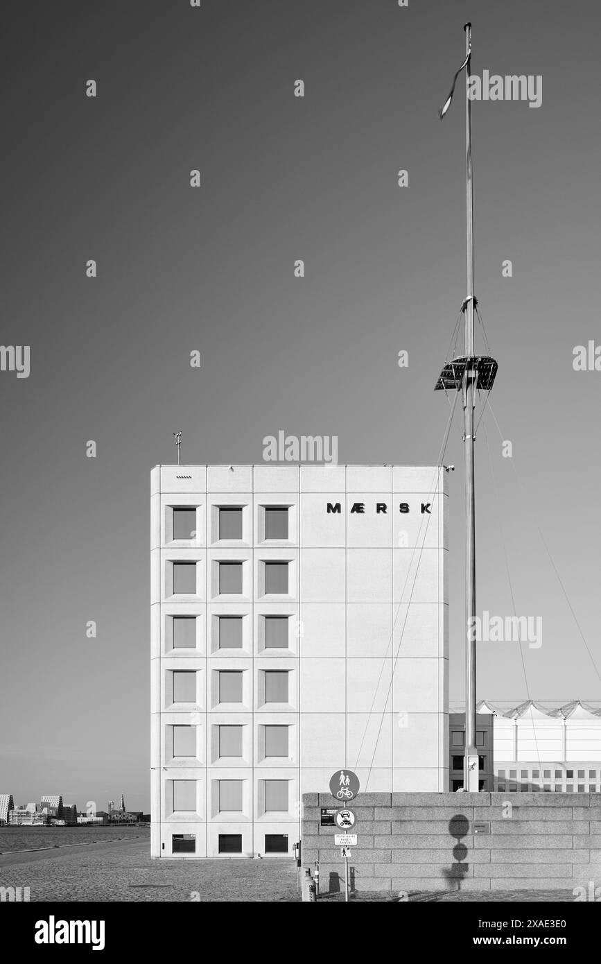 Maersk Hauptquartier in Esplanaden, ursprünglicher Abschnitt entworfen von Ole Hagen, 1979; Kopenhagen, Dänemark Stockfoto