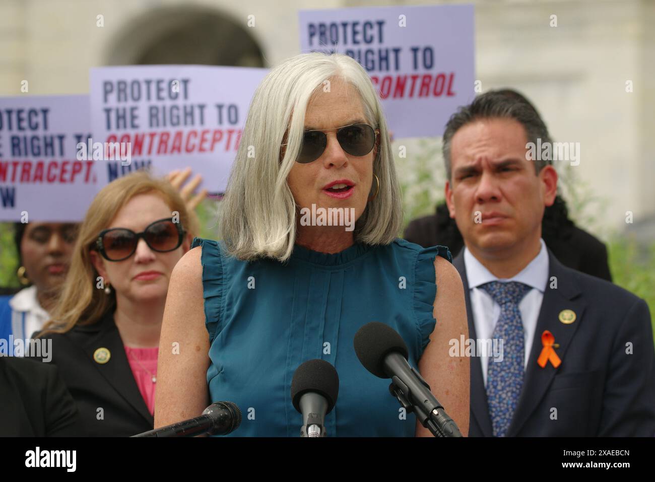 Washington, DC, USA. Juni 2024. US-Rep. Katherine Clark (D-Mass) Spricht auf einer Pressekonferenz zur Unterstützung des Gesetzes über das Recht auf Empfängnisverhütung. Stockfoto