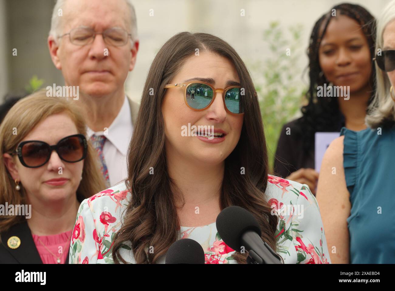 Washington, DC, USA. Juni 2024. US-Rep. Sara Jacobs (D-Cal.) Spricht auf einer Pressekonferenz zur Unterstützung des Gesetzes über das Recht auf Empfängnisverhütung. Stockfoto