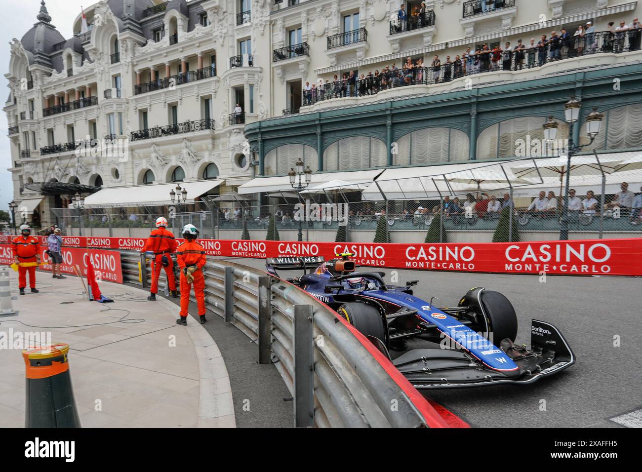 Monte Carlo, Fürstentum Monaco. Mai 2024. Formel 1 Grand Prix de Monaco auf dem Circuit de Monaco in Monte Carlo. Im Bild: Logan Sargeant (USA) von Williams Racing in Williams FW46 während des ersten Trainings © Piotr Zajac/Alamy Live News Stockfoto