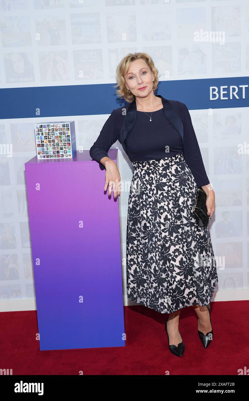 Dana Golombek bei der Bertelsmann Party am 6.06.2024 in Berlin Stockfoto