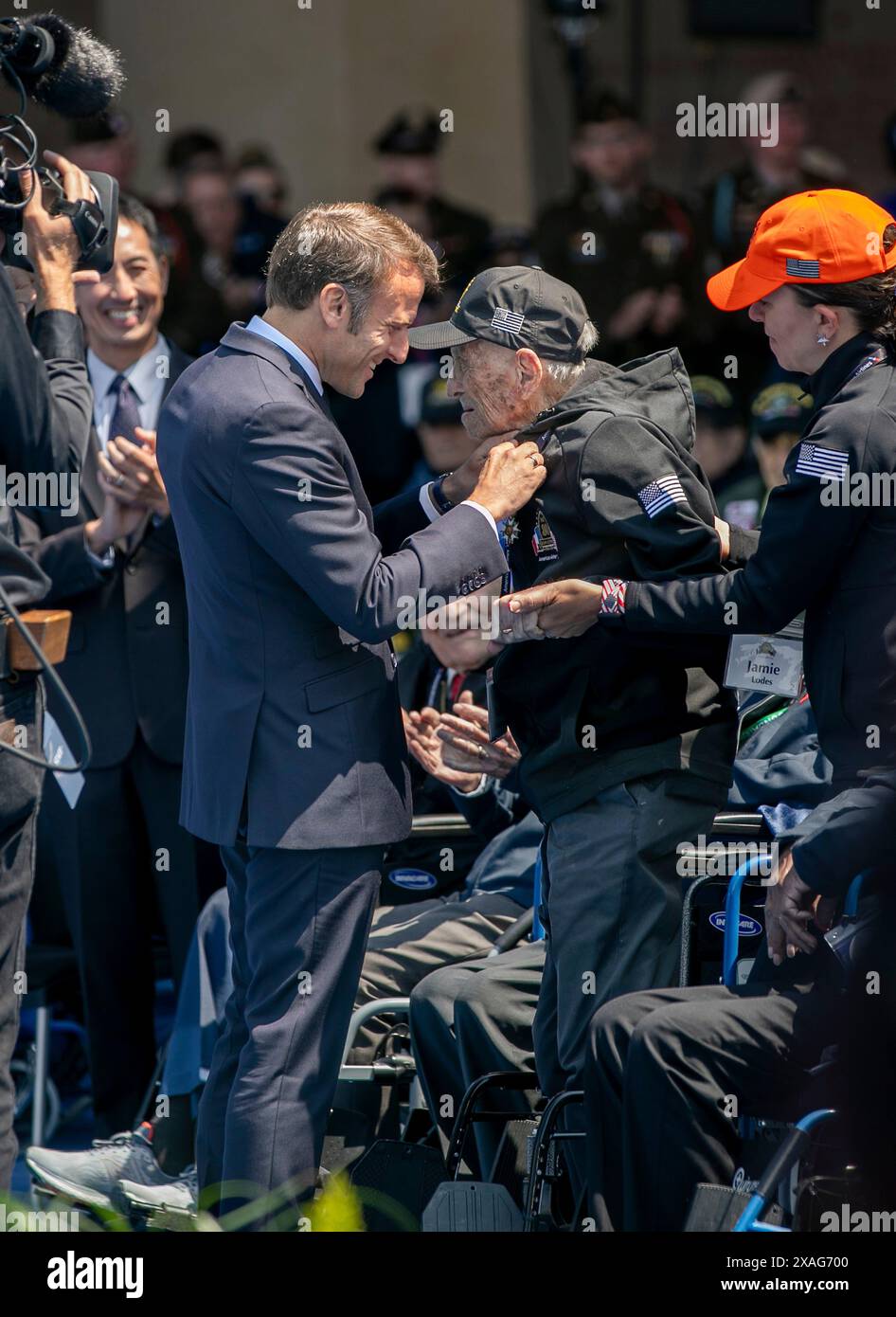 Colleville-sur-Mer, Frankreich. Juni 2024. Der französische Präsident ...