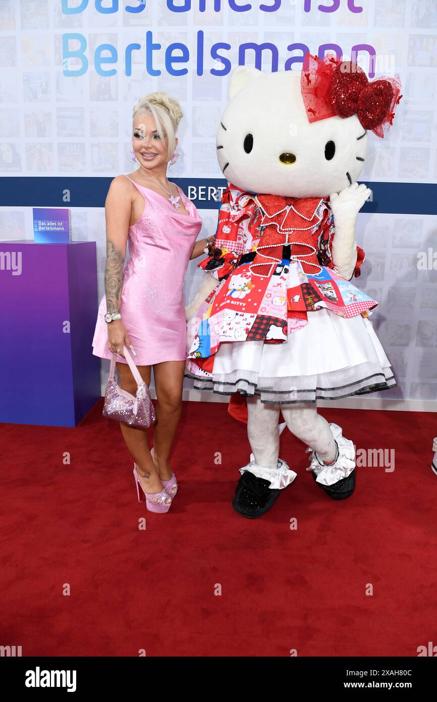 Katja Krasavice bei der Bertelsmann Partei in der Berliner Repräsentanz Bertelsmann in Berlin 06.06.2024 *** Katja Krasavice bei der Bertelsmann Partei in der Bertelsmann Berliner Repräsentanz in Berlin 06 06 2024 Stockfoto