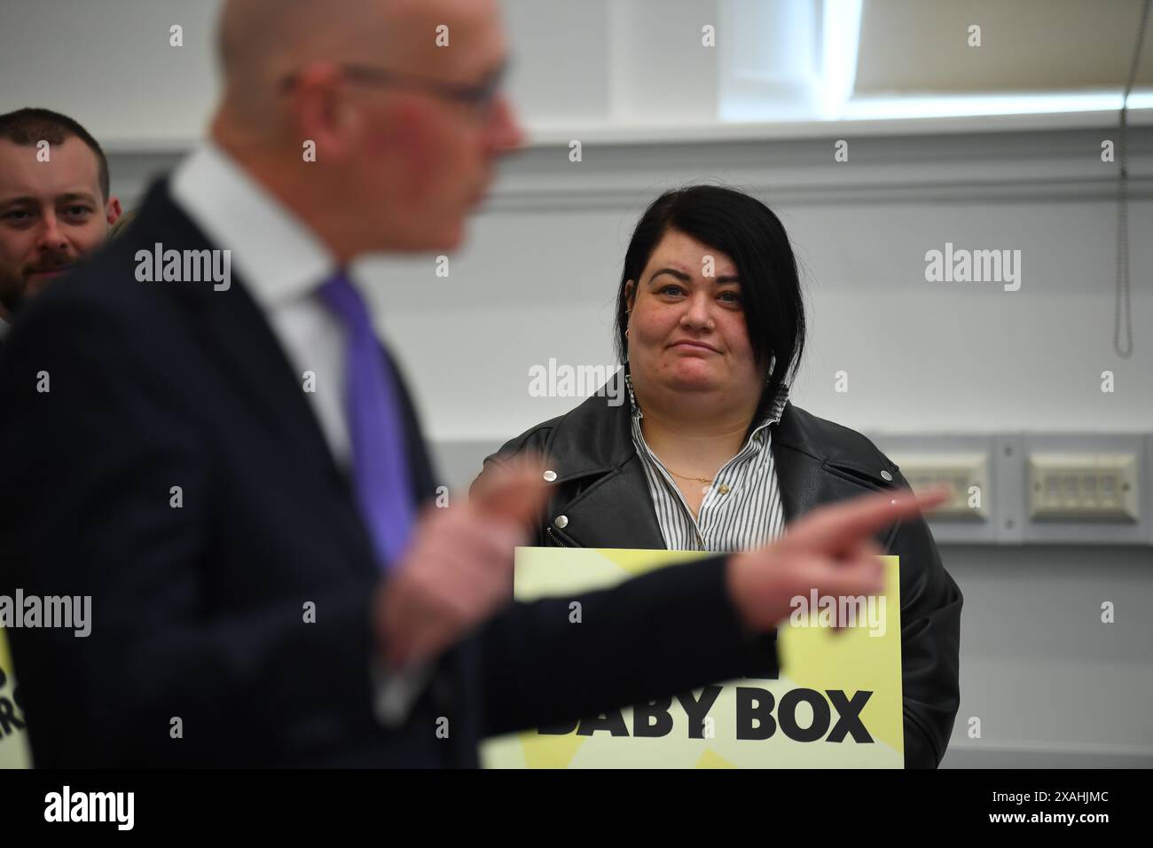 Der erste Minister John Swinney hält eine Rede in Glasgow, während er sich auf dem Wahlkampfpfad der General Election befindet. Bilddatum: Freitag, 7. Juni 2024. Stockfoto