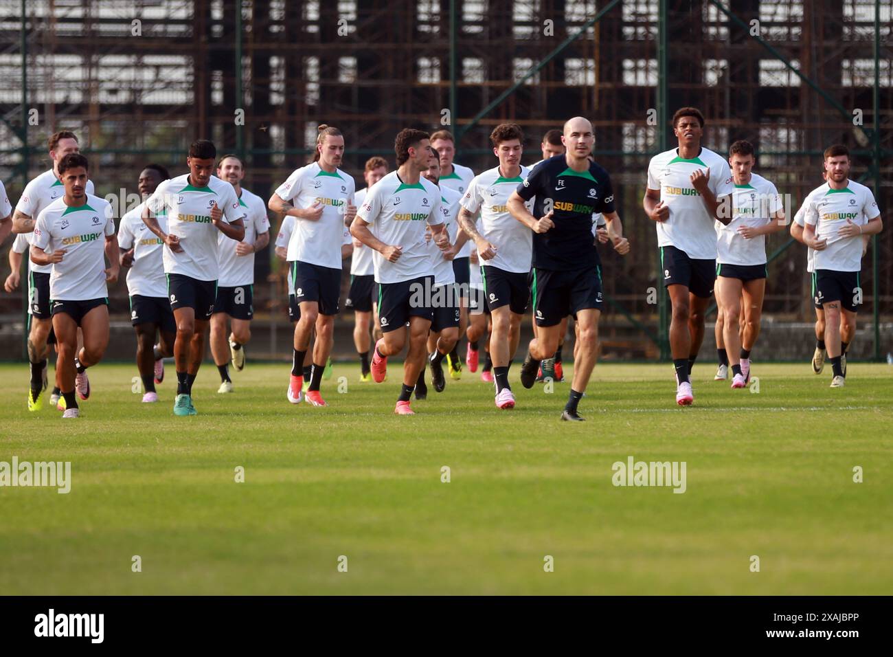 Das Team Australien nimmt an einem Training in der Bashundhara Kings Arena Teil, bevor es in der Qualifikation zur FIFA-Weltmeisterschaft gegen Bangla zum zweiten Mal in der Liga spielt Stockfoto