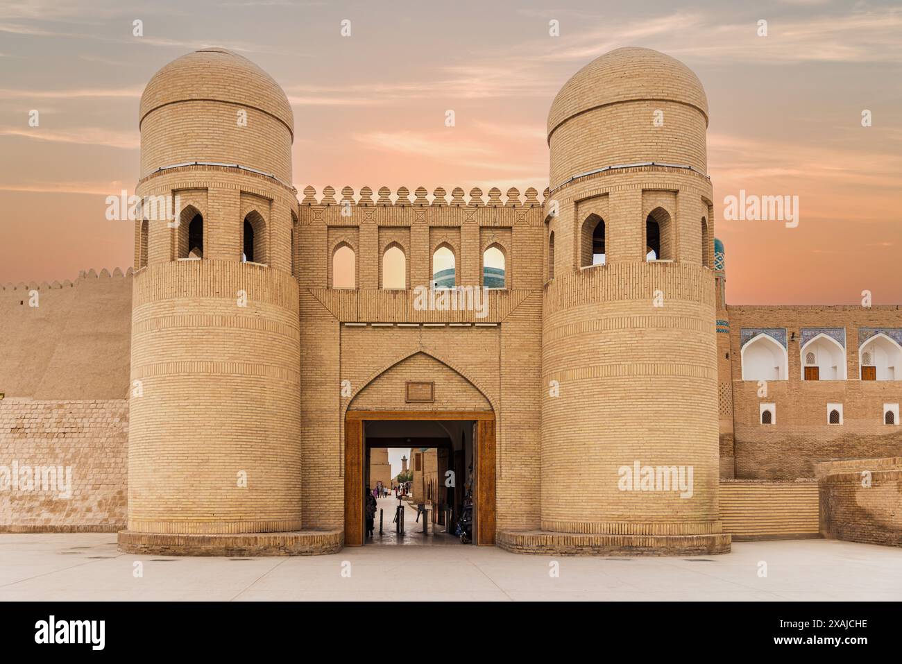 Tor von Itchan Kala, der ummauerten Innenstadt der Stadt Chiwa, Usbekistan Stockfoto