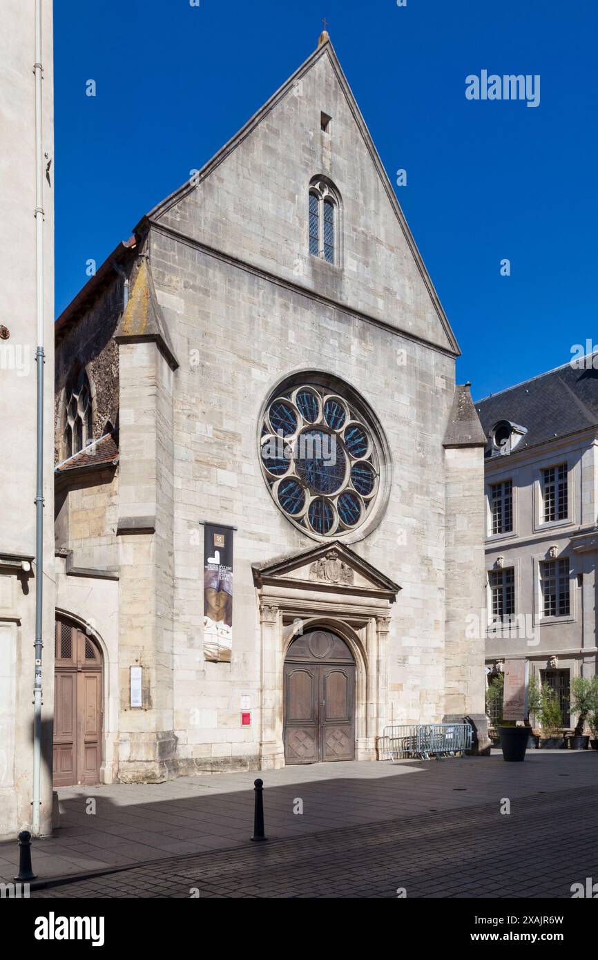 Nancy, Frankreich – 24. Juni 2020: Die Cordeliers Church, der vollständige Name Saint-Francois-des-Cordeliers Church, ist eine Kirche in der Altstadt von Nancy Stockfoto