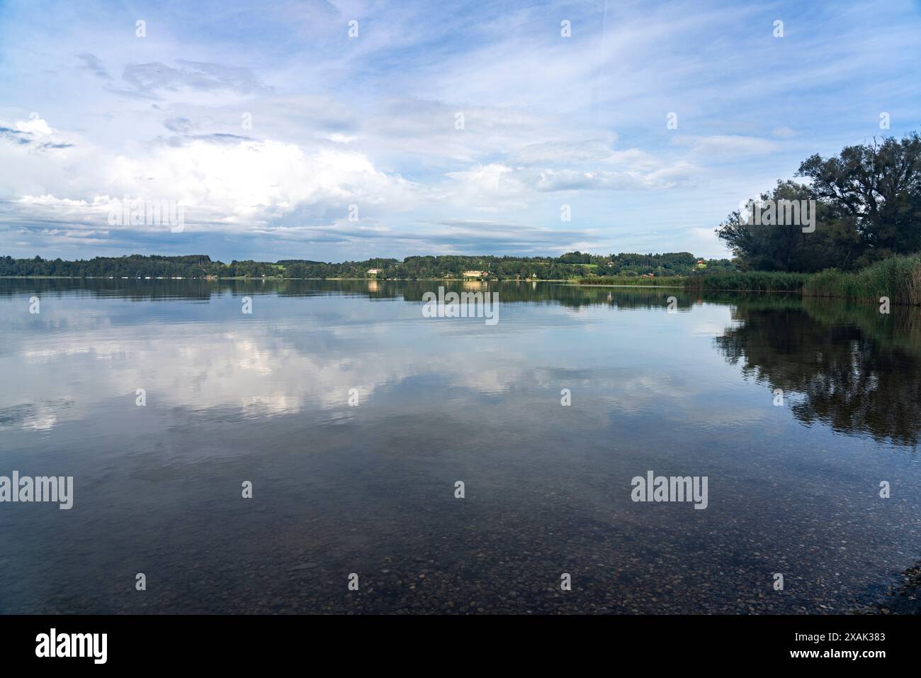 Simssee bei Bad Endorf, Bayern, Deutschland Stockfoto