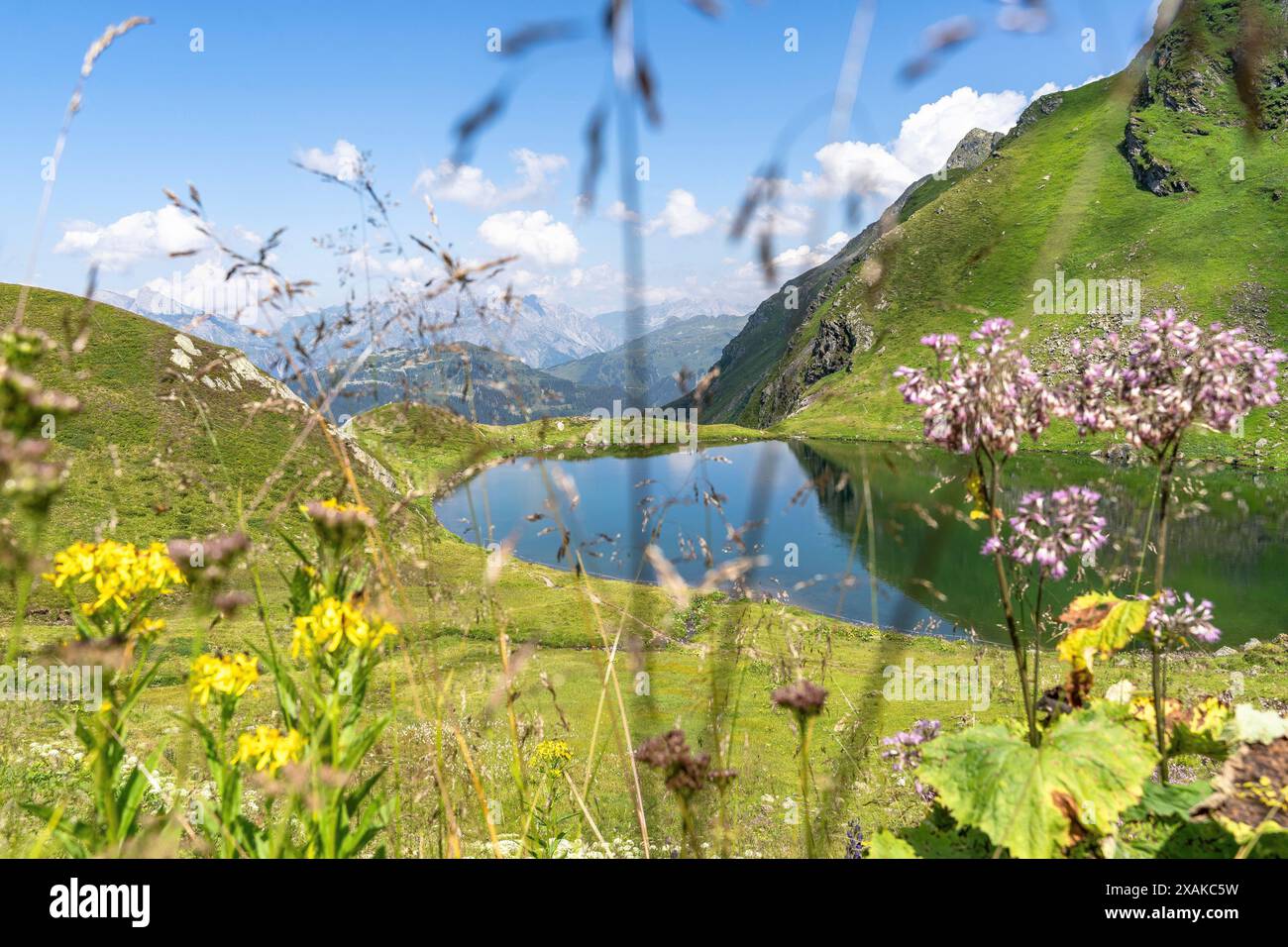 Europa, Österreich, Verwall, Vorarlberg, Montafon, Schruns, Blick auf den malerischen Schwarzsee in Montafon Stockfoto