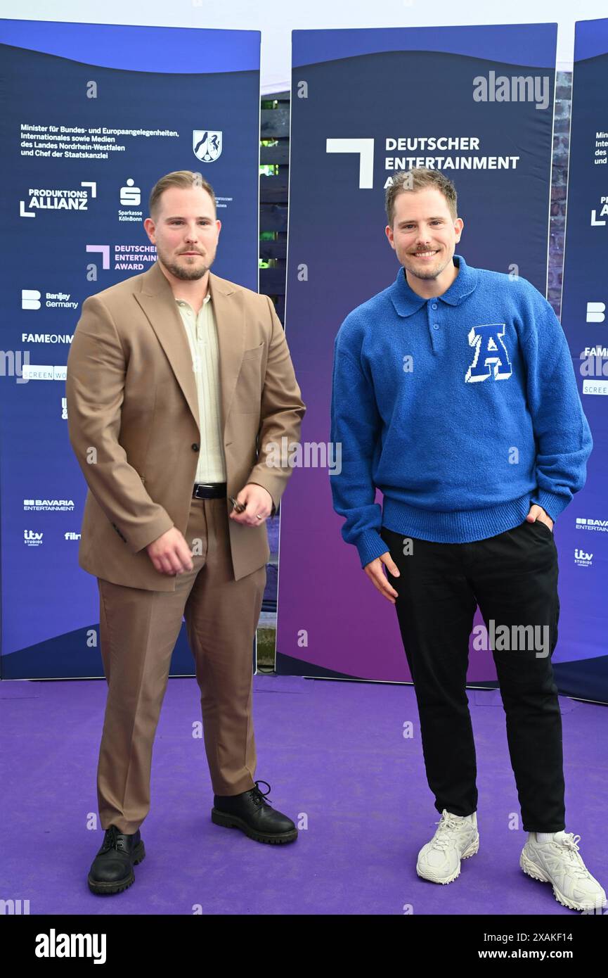 Die Entertainer Bennie Wolter und Dennis Wolter kommen zur Verleihung Deutscher Entertainment Award 2024 *** die Entertainer Bennie Wolter und Dennis Wolter nehmen an der Verleihung des German Entertainment Award 2024 Teil Stockfoto