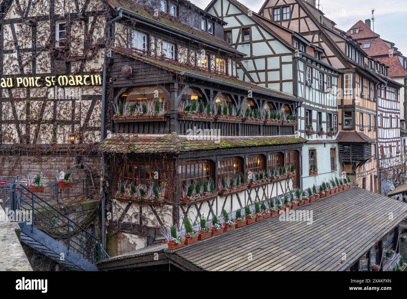 Europa, Frankreich, Grand Est, Elsass, Straßburg, Petite France, Restaurant Au Pont Saint-Martin Stockfoto