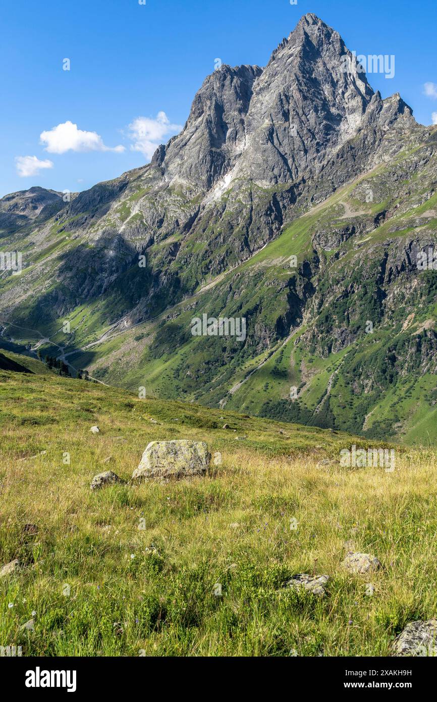 Europa, Österreich, Verwall, Tirol, St. Anton am Arlberg, Fasultal, Blick auf das markante Patteriol Stockfoto