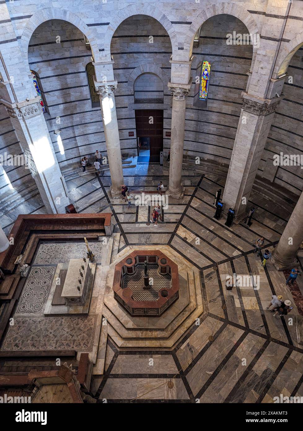 Im Taufhaus der Kathedrale von Pisa Stockfoto