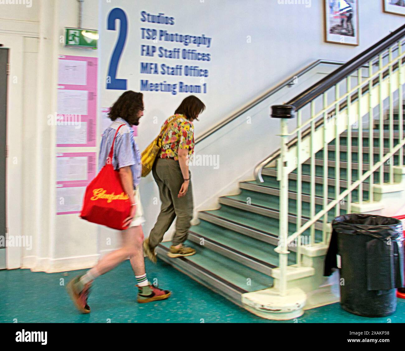 Glasgow, Schottland, UK.7. Juni 2024: GSA Glasgow School of Art, Abschluss der Bildenden Künste, 2024. Credit Gerard Ferry /Alamy Live News Stockfoto