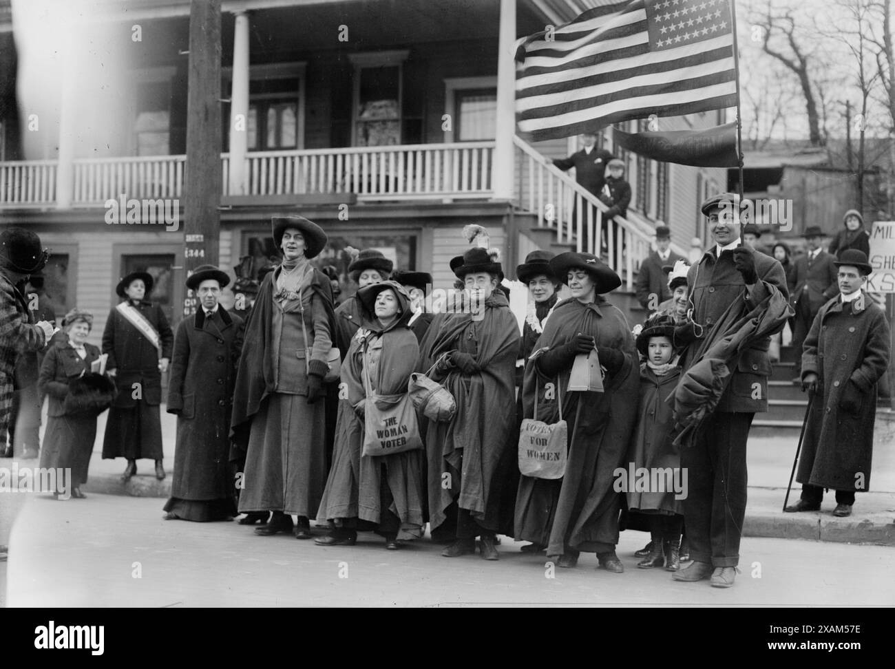 Wanderung nach Albany, 1/1/14, 1914.Eva Ward, Martha Klatschkin, Ida Craft, der Suffragist General Rosalie Jones und der Standardträger Milton Wend. Stockfoto