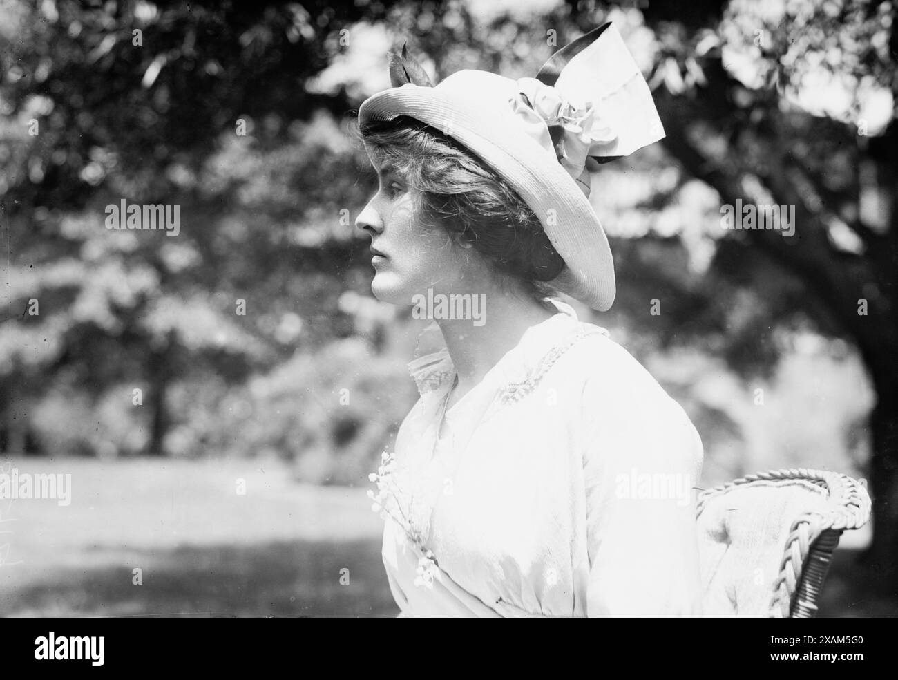 (Miss Edison) Mrs. John E. Sloane, 1914. Madeleine Edison Sloane (1888–1979), eine Tochter von Thomas Alva Edison, der 1914 den Piloten John Eyre Sloane heiratete. Stockfoto