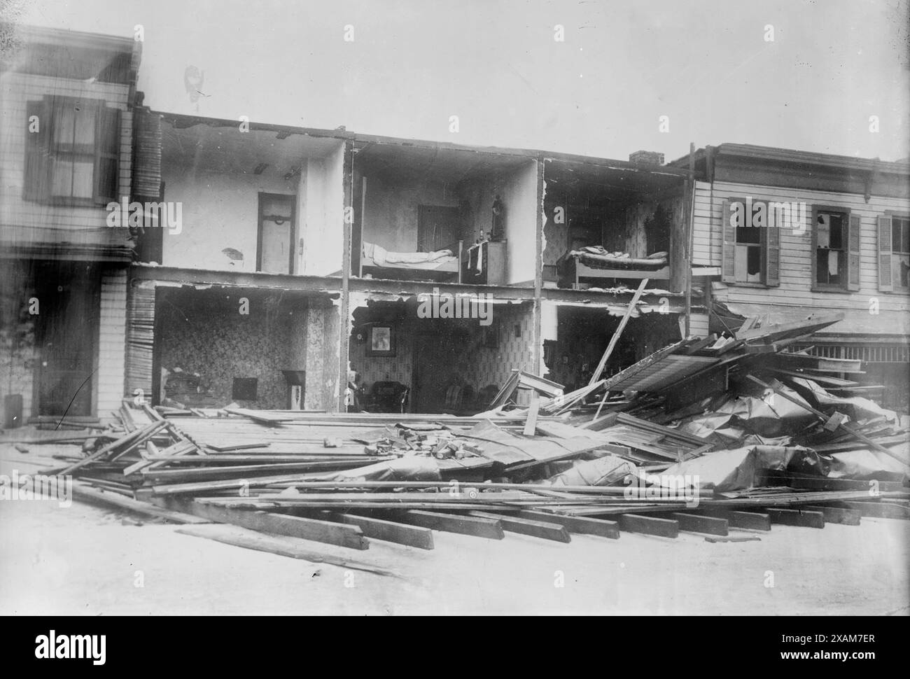 Zerstörte Washington Houses, 1914. Zeigt Gebäude, die durch starke Winde während des Schneesturms vom 2. März 1914 beschädigt wurden. Stockfoto