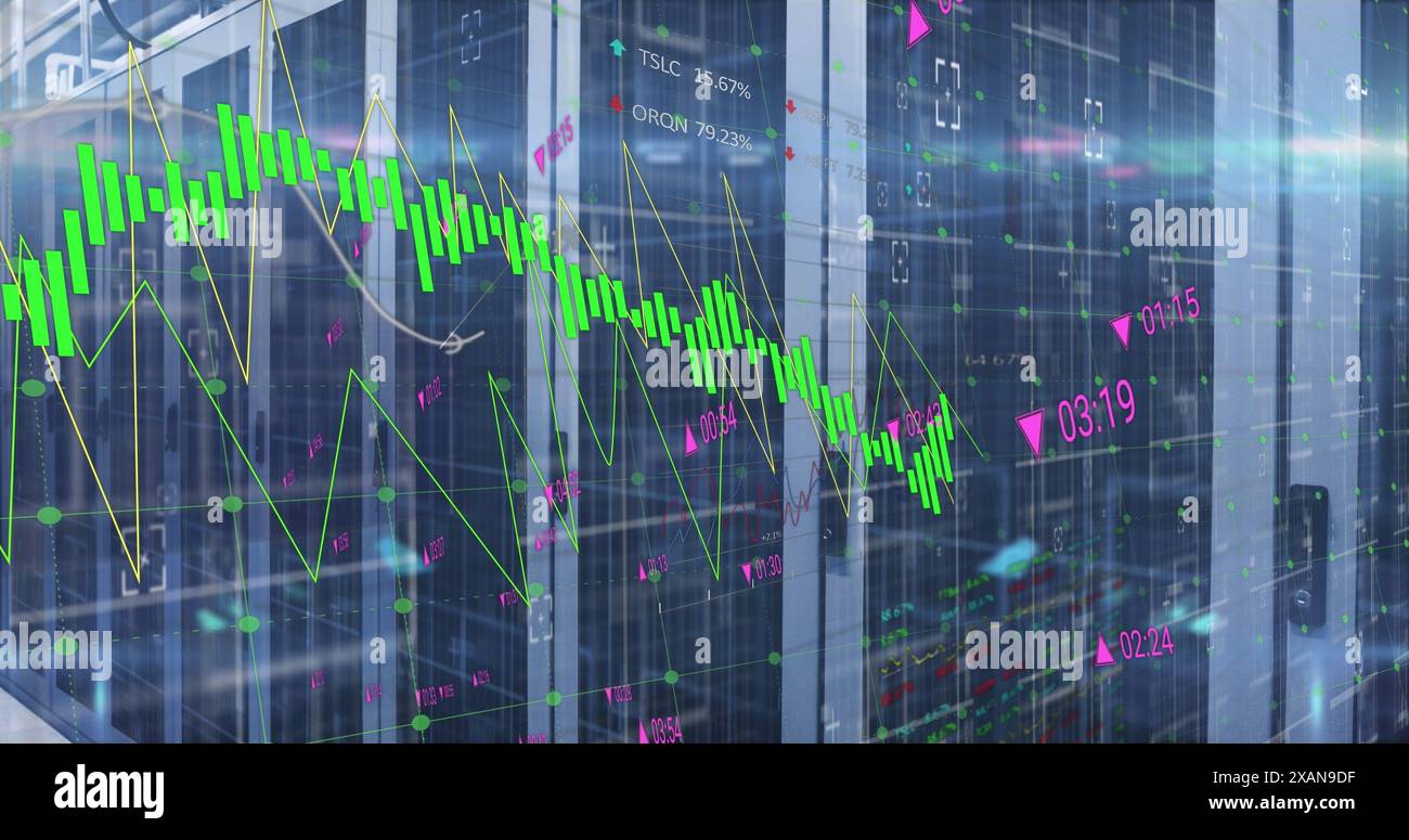 Bild der Verarbeitung von Finanzdaten über Computerserver Stockfoto