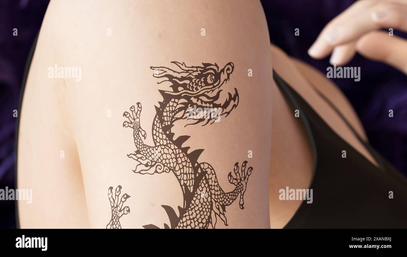 Illustration eines Drachen-Tätowierens auf dem rechten Arm einer Frau. Stockfoto
