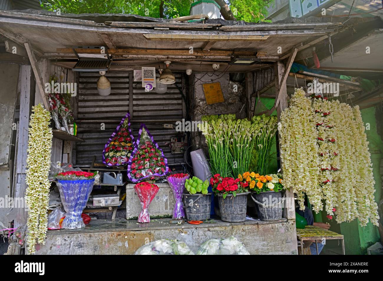 Lokaler Markt in Kalkutta, Barasat mit Obstverkäufern auf der Straße Stockfoto
