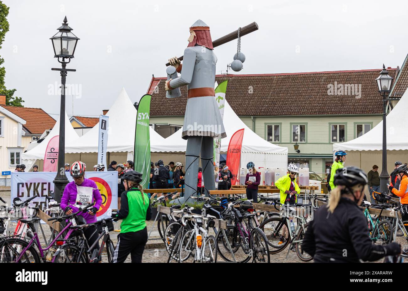 Tjejvättern, die Teil der Radwoche sind, zu der das größte Radsportrennen der Welt, Vätternrundan, gehört. Die Zykluswoche endet am 15. Juni. Stockfoto