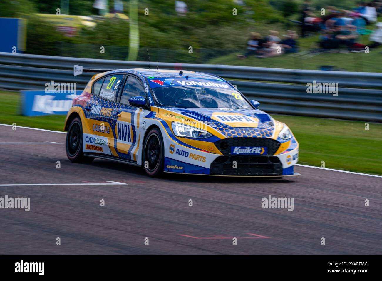 Dan Cammish 27 Napa Racing UK Qualifying während des BTCC auf dem Thruxton Circuit, Andover, Großbritannien am 8. Juni 2024. Foto von Chris Williams. Nur redaktionelle Verwendung, Lizenz für kommerzielle Nutzung erforderlich. Keine Verwendung bei Wetten, Spielen oder Publikationen eines einzelnen Clubs/einer Liga/eines Spielers. Quelle: UK Sports Pics Ltd/Alamy Live News Stockfoto