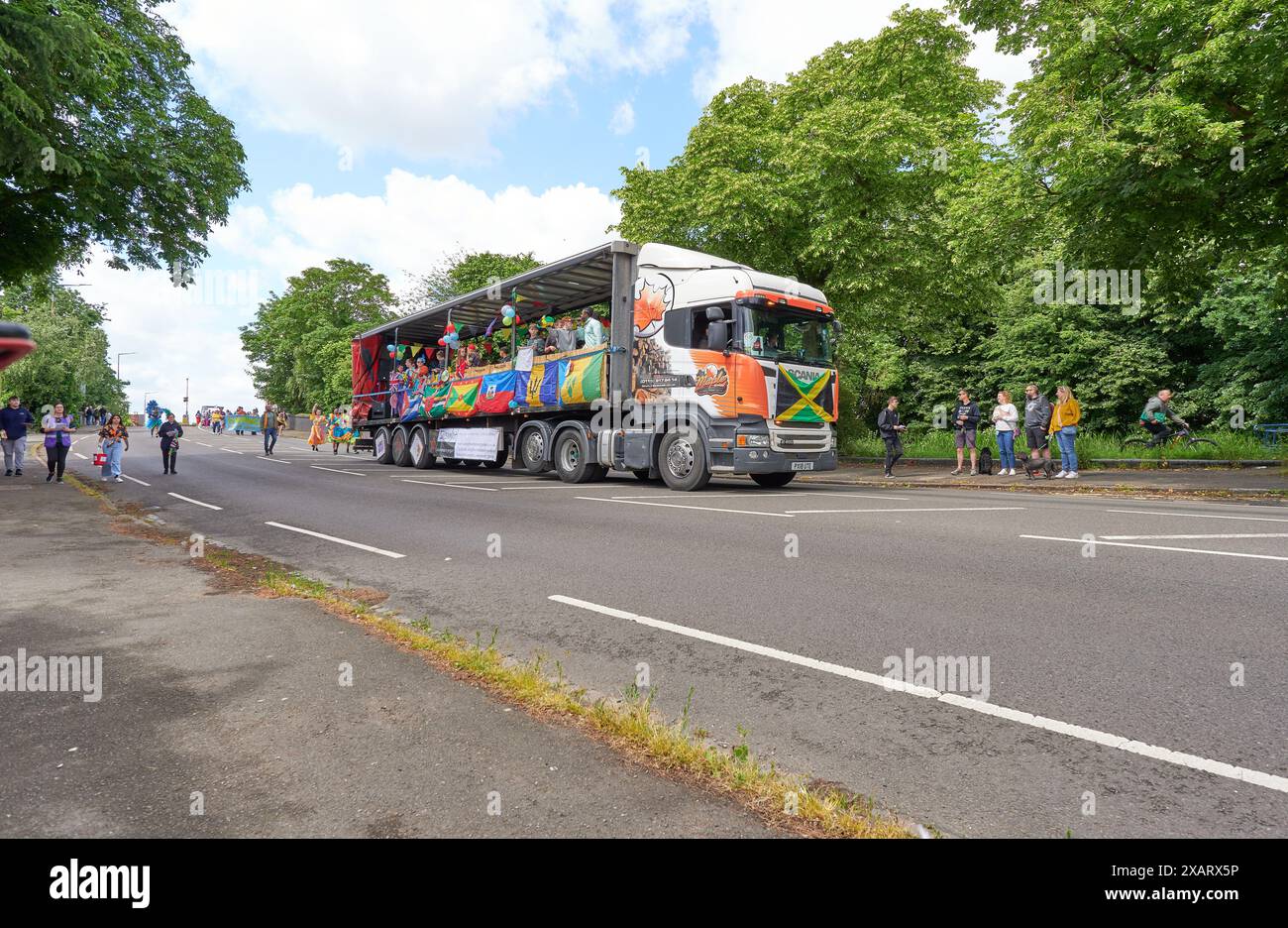 Karnevalsparade in Long Eaton, Derbyshire, Großbritannien 2024 Stockfoto