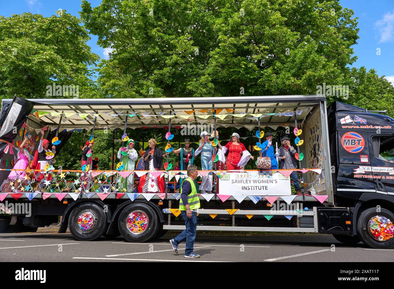 Karnevalsparade in Long Eaton, Derbyshire, Großbritannien 2024 Stockfoto