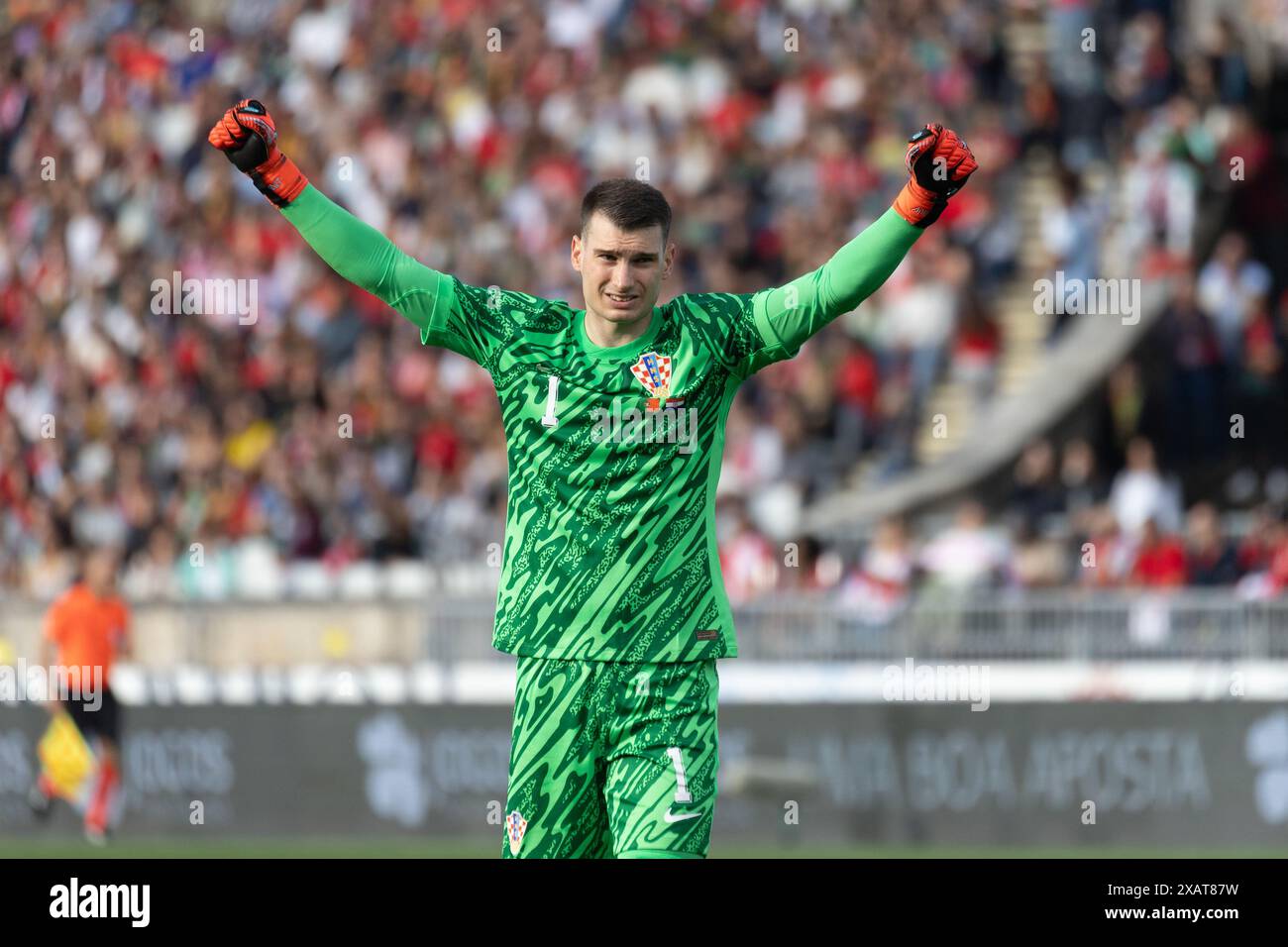 Juni 2024. Lissabon, Portugal. Dominik Livakovic, Torhüter aus Kroatien und Fenerbahce, feierte, nachdem ein Teamkollege im Freundschaftsspiel ein Tor erzielte, Portugal gegen Kroatien Credit: Alexandre de Sousa/Alamy Live News Stockfoto