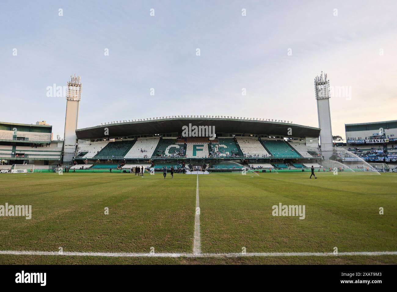 Curitiba, Brasilien. Juni 2024. PR - CURITIBA - 06/08/2024 - COPA LIBERTADORES 2024, GEMIO x ESTUDIATES - Allgemeine Ansicht des Stadions Couto Pereira für das Spiel zwischen Gremio und Estudiantes für die Copa Libertadores 2024 Meisterschaft. Foto: Maxi Franzoi/AGIF Credit: AGIF/Alamy Live News Stockfoto