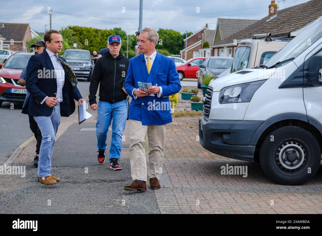 Nigel Farage Wahl, Clacton on Sea, UK, 8. Juni 2024, der Vorsitzende der Reformpartei Nigel Farage, der heute in Jaywick vorschlägt, von Clacton-on-Sea, Essex. Stockfoto