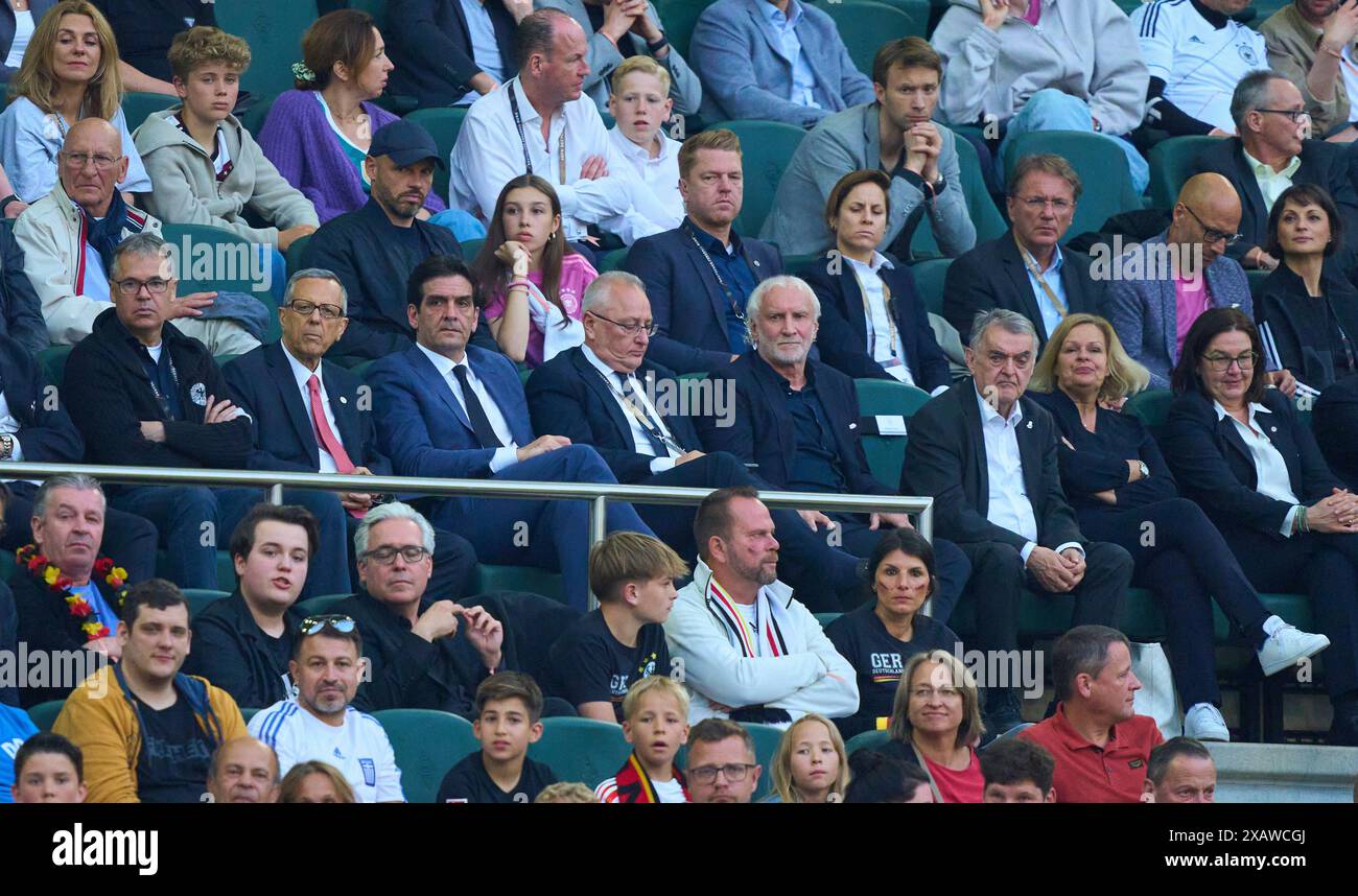 Mönchengladbach, Deutschland. Juni 2024. Andreas Rettig, DFB-Geschaeftsfuehrer Sport, Geschaeftsfuehrer der Deutschen Fußball Liga (DFL), Rudi Voeller, Voeller (DFB Sportdirektor), Herbert Reul (Innenminister von NRW), Nancy Faeser (Bundesministerin des Innern), Heike Ullrich (DFB Generalsekretaerin) im Freundschaftsspiel DEUTSCHLAND - GRIECHENLAND 2-1 in Vorbereitung auf die Europameisterschaft 2024 am 3. Juni 2024 in Nürnberg. Fotograf: ddp Images/STAR-Images Credit: ddp Media GmbH/Alamy Live News Stockfoto