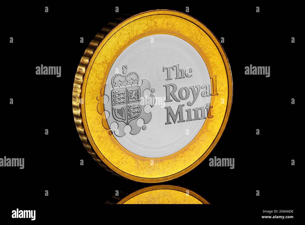 Das Royal Mint Logo auf einem jährlichen Münzalbum-Set. Stockfoto