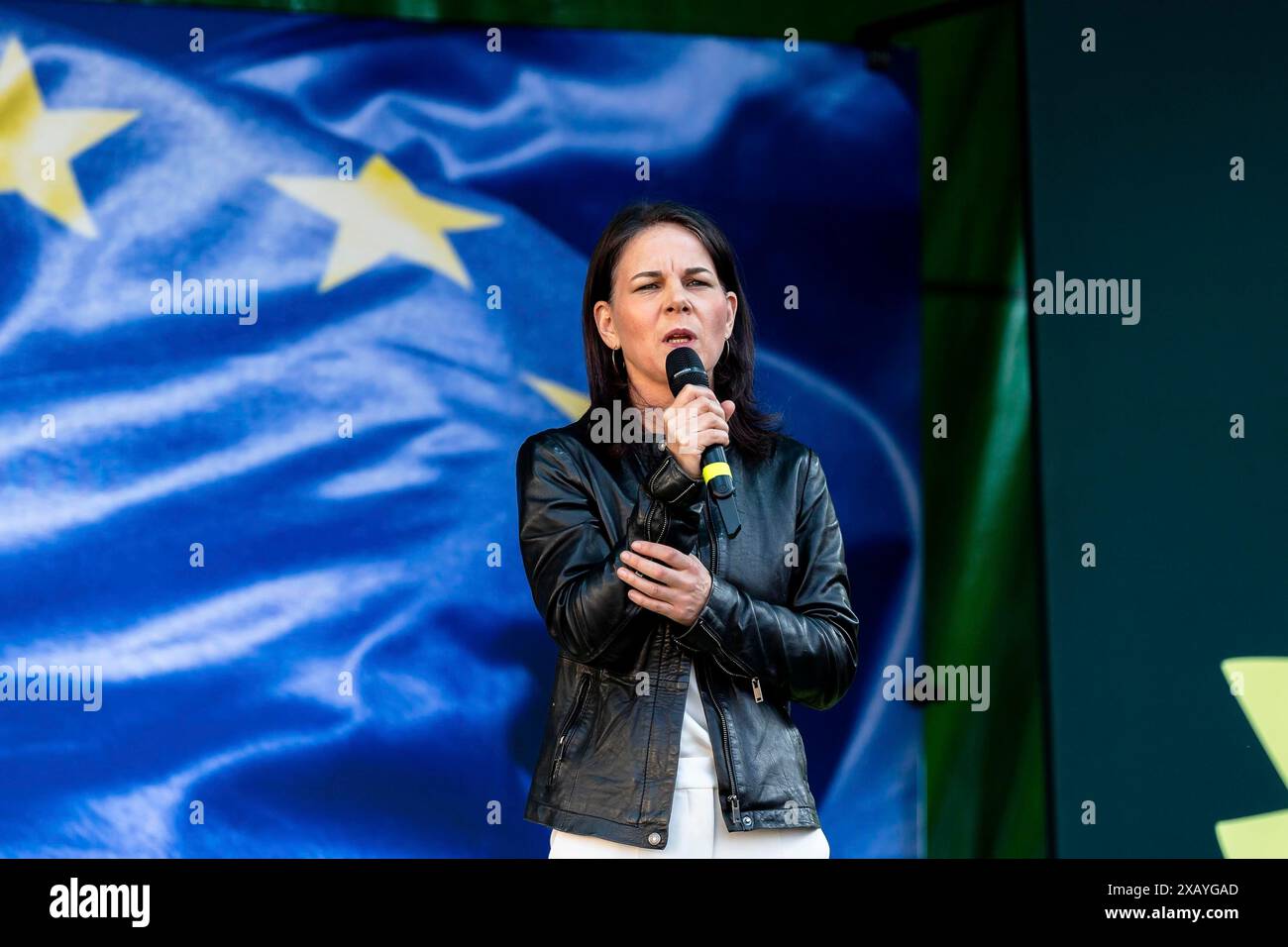 Bundesaußenministerin Annalena Baerbock spricht bei der Schließung der Kampagne Buendnis 90/die Gruenen für die Europawahlen am Stockfoto