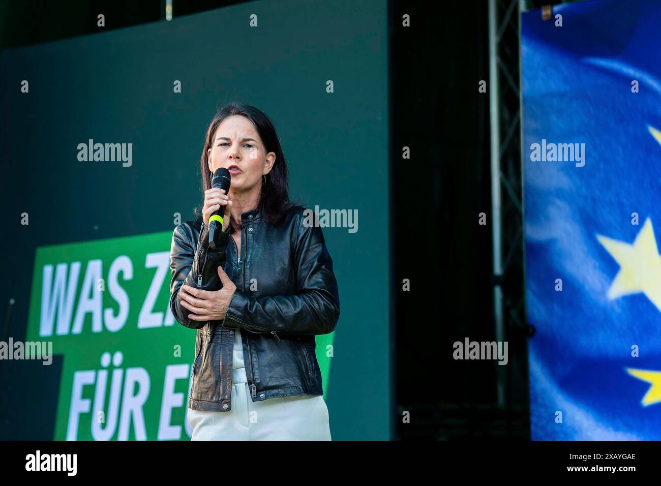 Bundesaußenministerin Annalena Baerbock spricht bei der Schließung der Kampagne Buendnis 90/die Gruenen für die Europawahlen am Stockfoto