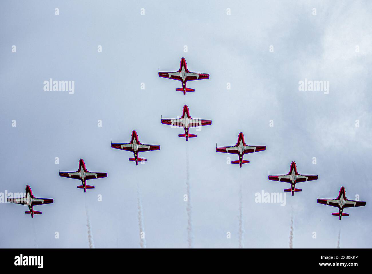 Montreal, Kanada. Juni 2024. CF Snowbirds - akrobatischer Gooup vor dem Rennen während des Formel 1 AWS Grand Prix du Canada 2024, Montreal, Quebec, Kanada, vom 6. Bis 9. Juni - Runde 9 von 24 von 2024 F1-Weltmeisterschaft Credit: Alessio de Marco/Alamy Live News Stockfoto